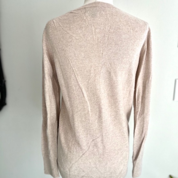 Banana Republic | 'Filpucci' Fine Italian Yarn Cream V-Neck Sweater - Picture 8 of 8